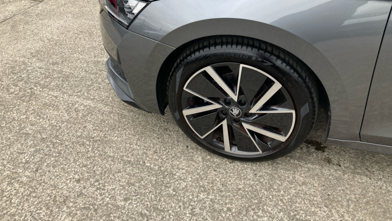 Skoda Octavia 1.5 TSI 150 e-TEC Sportline 5dr DSG Petrol Estate